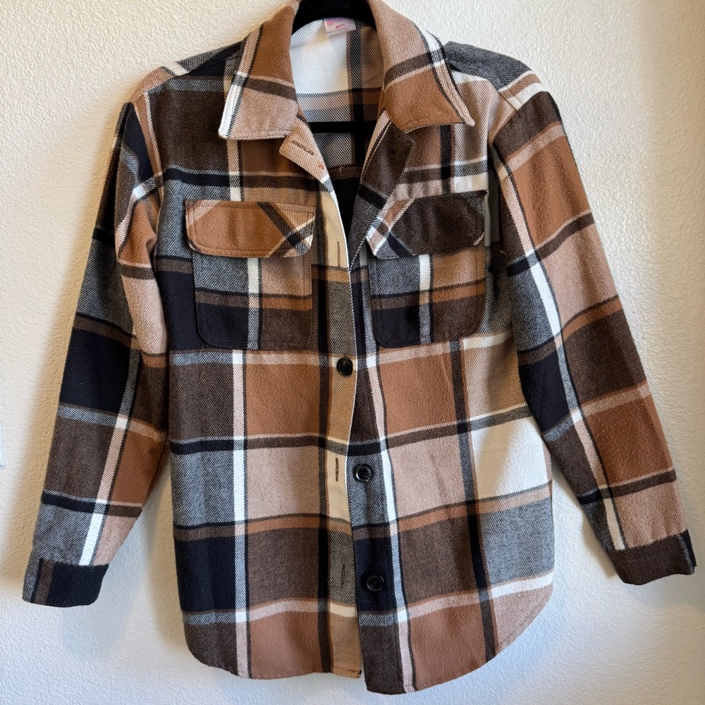 No Boundaries Plaid Shacket XS Brown Button Front Flannel Jacket